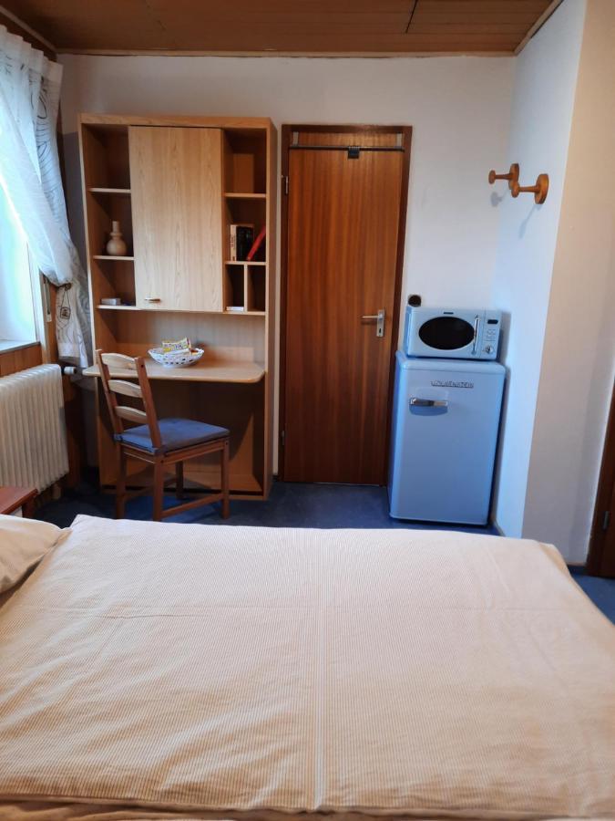 In Augsburg-haunstetten Privatunterkunft *